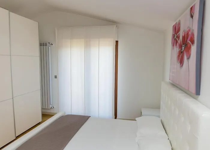 Residenza Borgo Degli Ulivi *